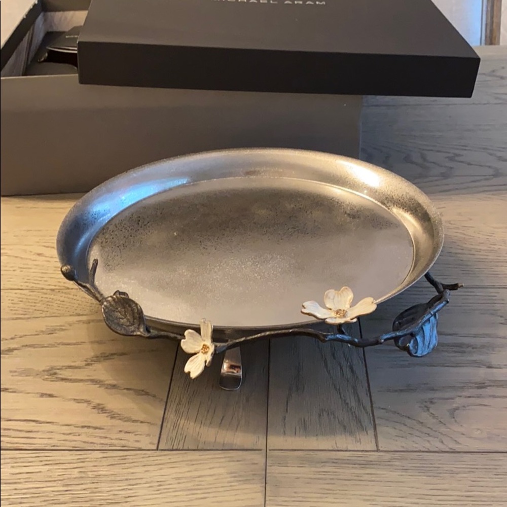Michael Aram Dogwood Cake platter NIB